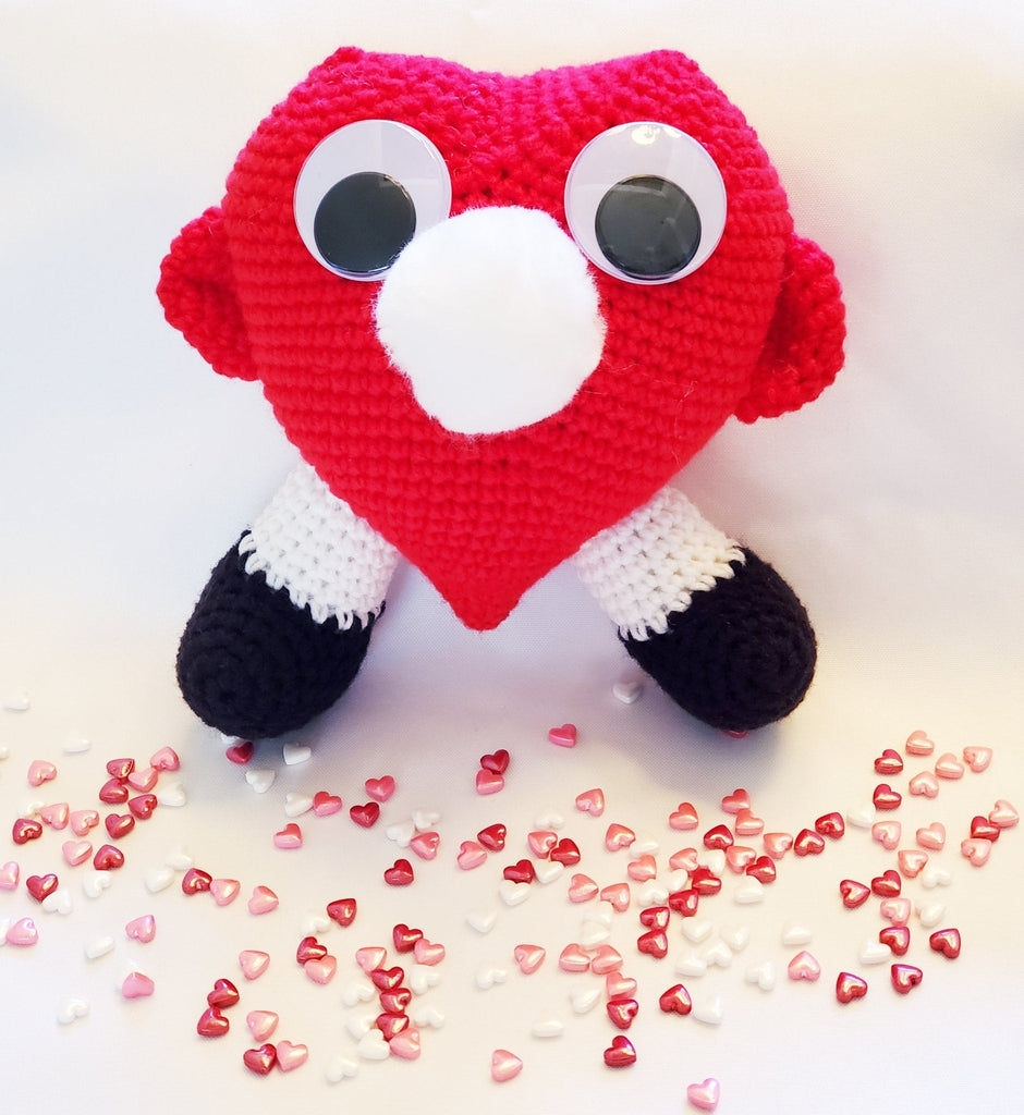 Heart Eyeglass Holder Crochet Pattern