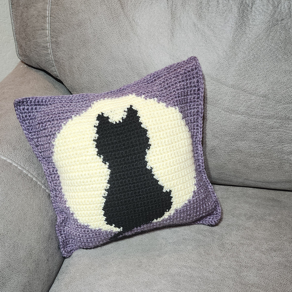 Cat on Full Moon Pillow Crochet Pattern – Mystical & Cozy Home Decor