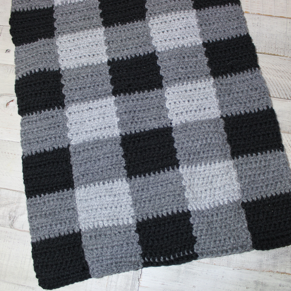 Plaid Pocket Shawl Crochet Pattern, PDF Download