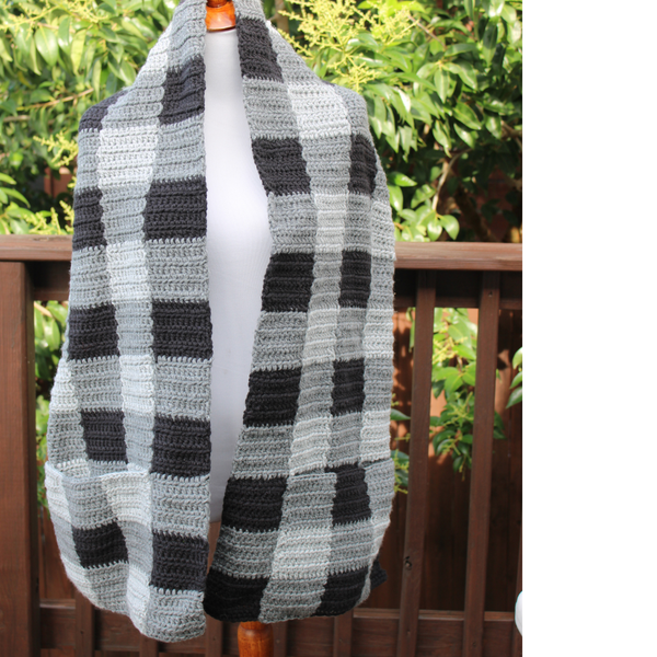 Plaid Pocket Shawl Crochet Pattern, PDF Download