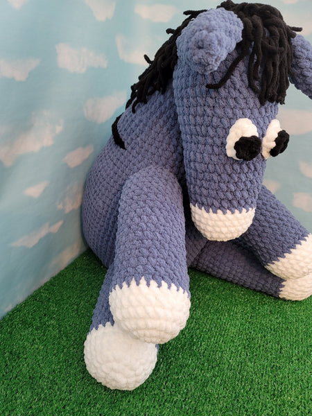 Archie the Donkey Crochet Pattern using Bernat Blanket Yarn - My Fingers Fly