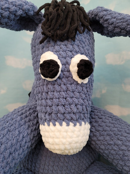 Archie the Donkey Crochet Pattern using Bernat Blanket Yarn - My Fingers Fly