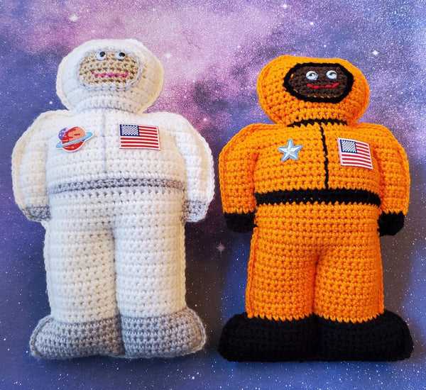 Astronaut Cuddler Crochet Kit - My Fingers Fly