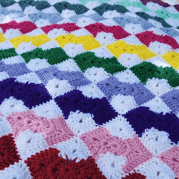 Bowtie Granny Square Afghan Crochet Pattern - My Fingers Fly