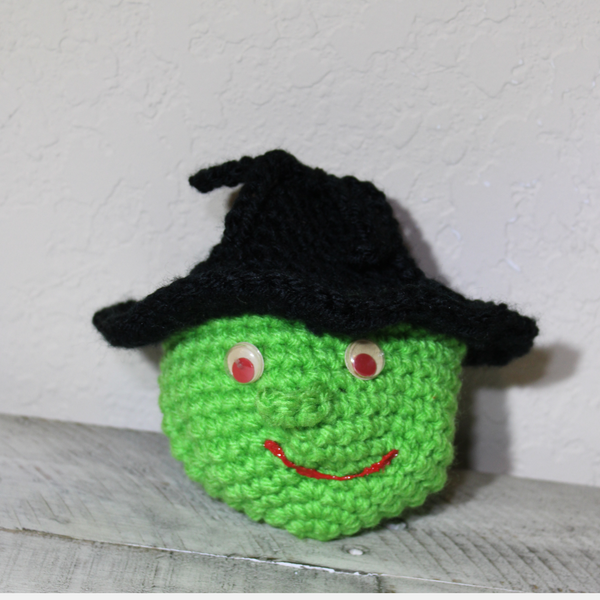 Cat Witch Treat Bag Crochet Pattern – Spooky Cute Halloween Candy Bag