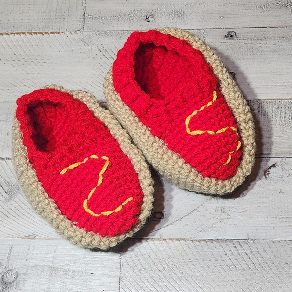 Hot Dog Toddler Slippers Crochet Pattern