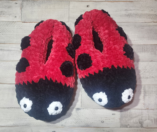 Children’s Ladybug Slippers Crochet Pattern