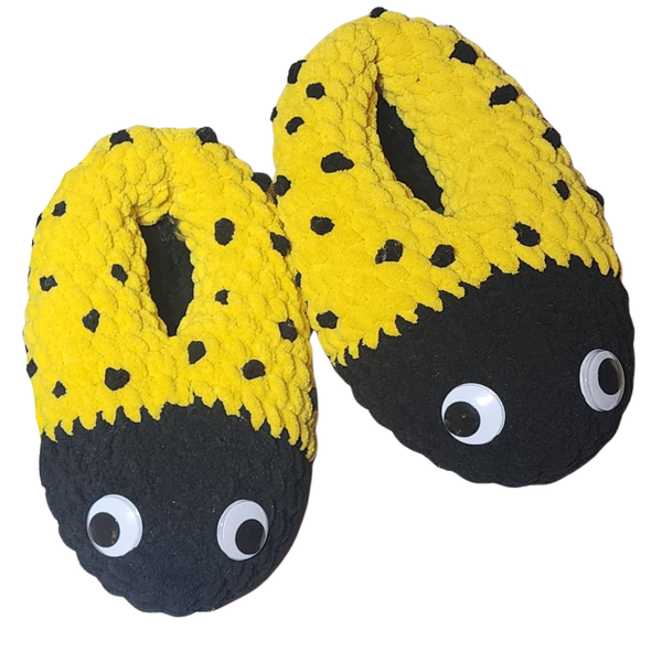 Children’s Ladybug Slippers Crochet Pattern