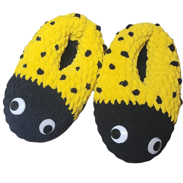 Children’s Ladybug Slippers Crochet Pattern