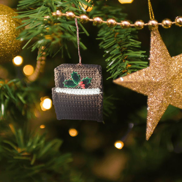 Piano Christmas Ornament Crochet Pattern - My Fingers Fly