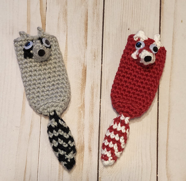 Red Panda or Raccoon Ice Pop Holder Crochet Pattern