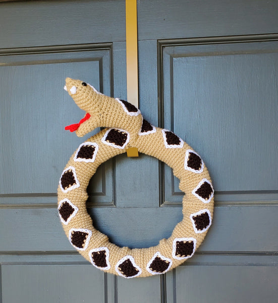Rattlesnake Wreath Crochet Pattern