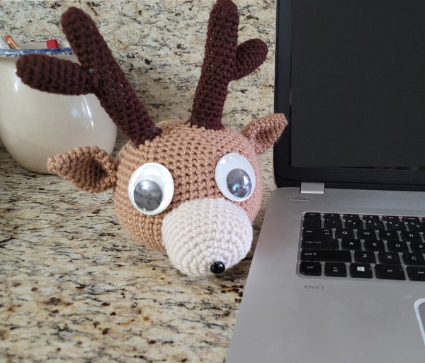 Reindeer Eyeglass Holder Crochet Pattern