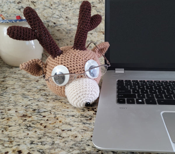 Reindeer Eyeglass Holder Crochet Pattern