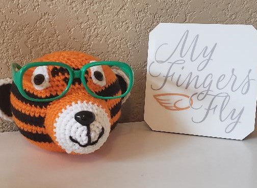 Tiger Eyeglass Holder Crochet Pattern